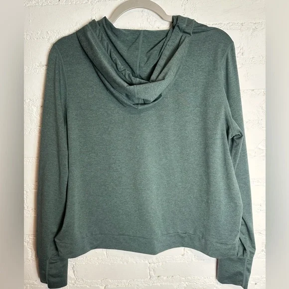 Vuori Halo Hoodie | Women's Essential Heathered Green Drawstring Comfy Stretch - Picture 6 of 8